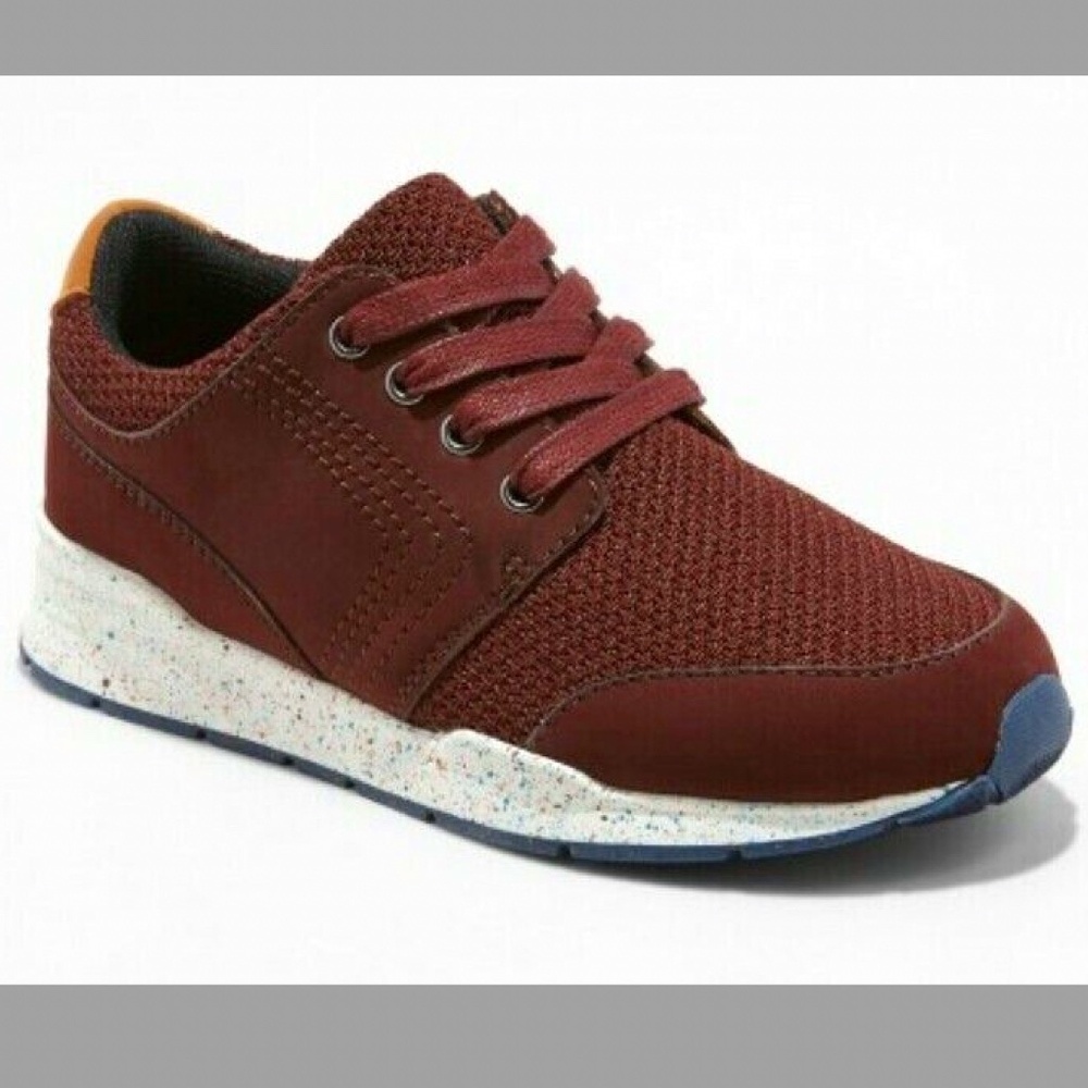 NWT Youth Boys Burgundy Sneakers with Speckled Sole